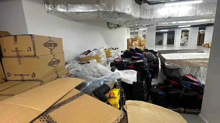 Esenyurt Belediyesi'nde Deprem Yardımları Depolarda Çürüdü